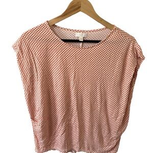 C Women's Red and White Geometric Tee